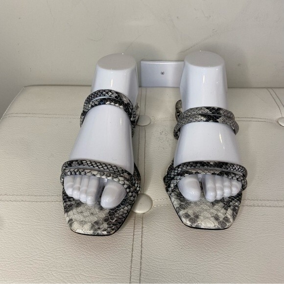 Express Gray White Snake Print Square Toe Sandals Size 7 - Picture 2 of 9